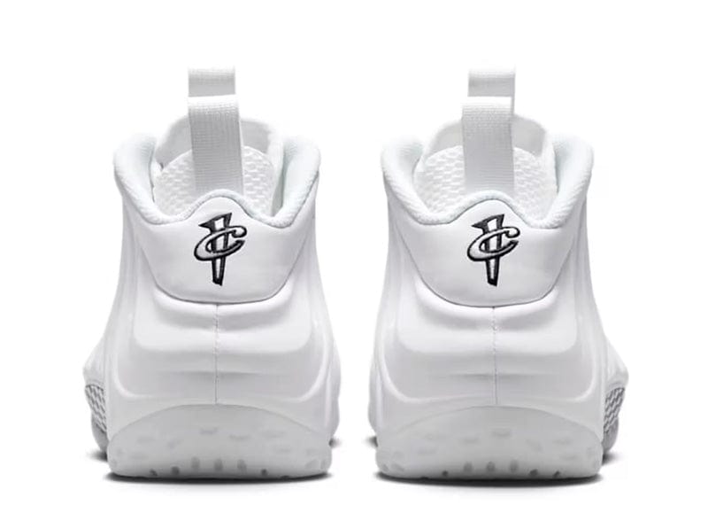 Nike Air Foamposite One Triple White
