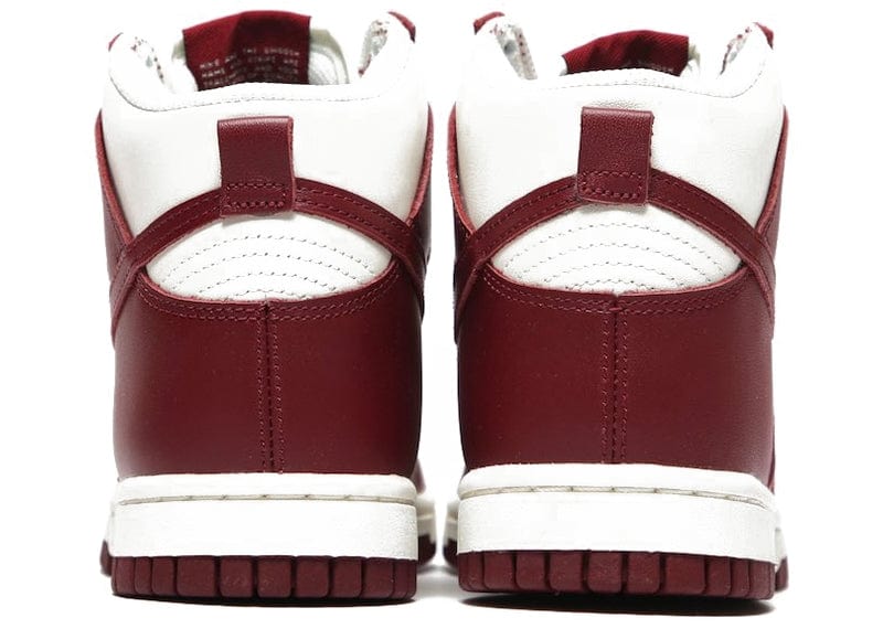 Nike Dunk High Sail Team Red (W)