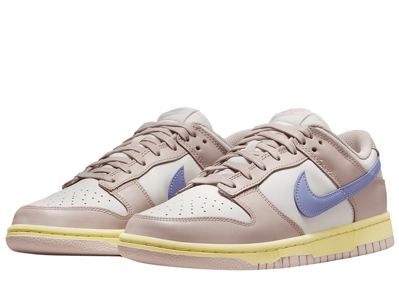 Nike Dunk Low Pink Oxford (W)
