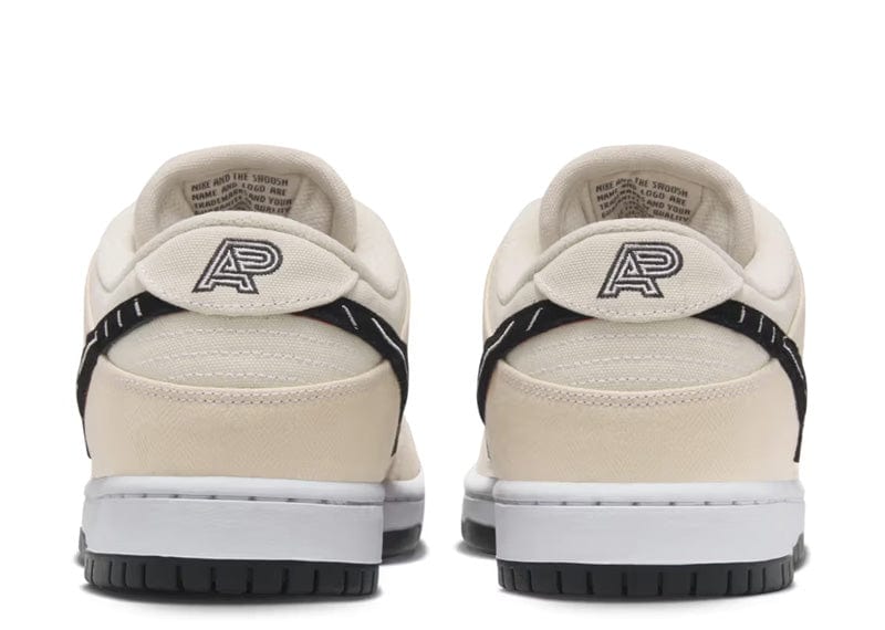 Nike SB Dunk Low Albino & Preto
