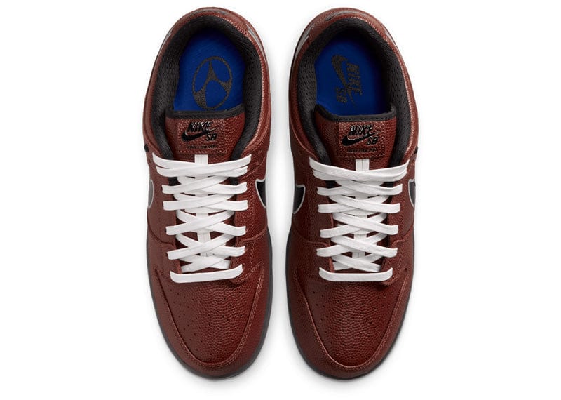 Nike SB Dunk Low Limosine Skateboards