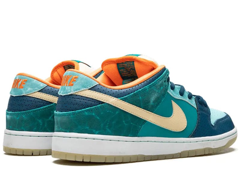 Nike SB Dunk Low MIA Skate Shop
