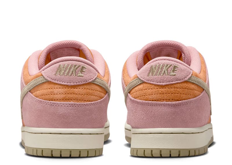 Nike SB Dunk Low Red Stardust