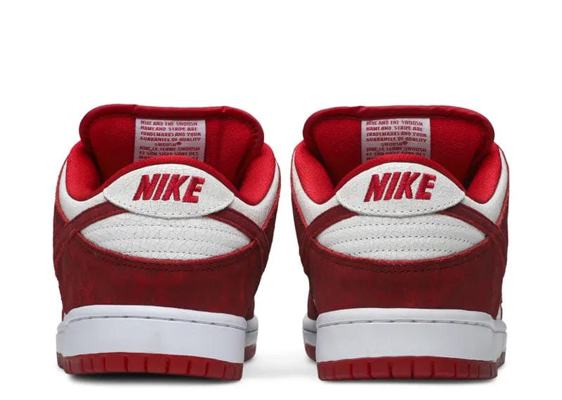 Nike SB Dunk Low Valentine's Day (2014)